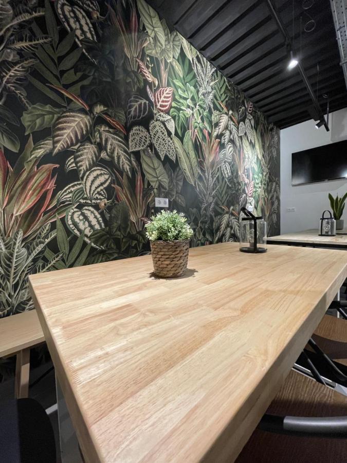 Vtz The Botanic Hostel Σαραγόσα Εξωτερικό φωτογραφία
