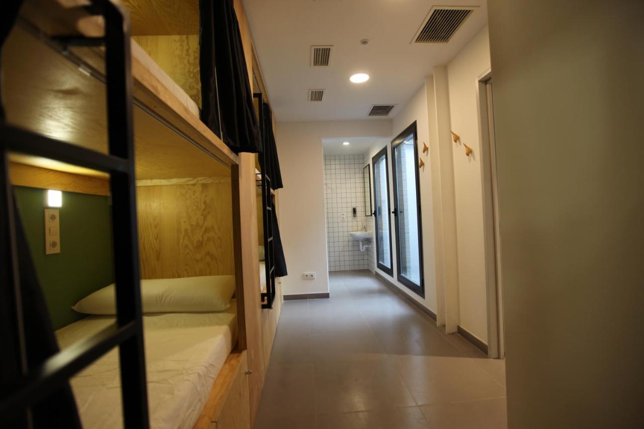 Vtz The Botanic Hostel Σαραγόσα Εξωτερικό φωτογραφία